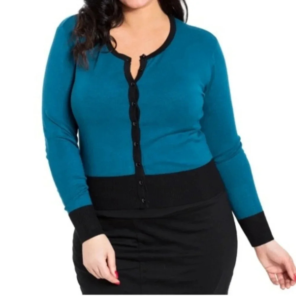Voodoo Vixen Flower Embroidered ‎ Cardigan